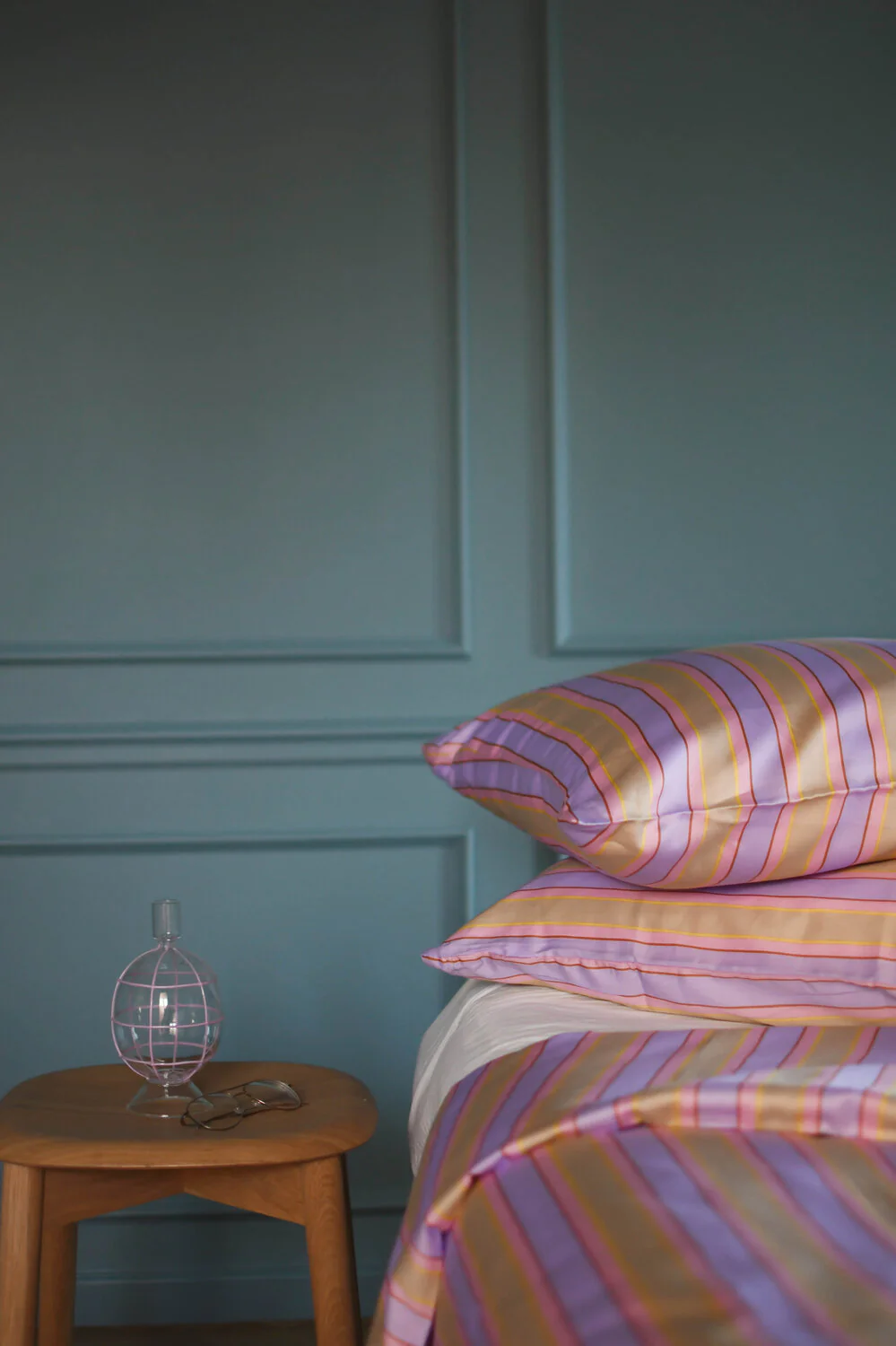 Bahne Interior  Balanced Stripe sengetøj - lilla/sand