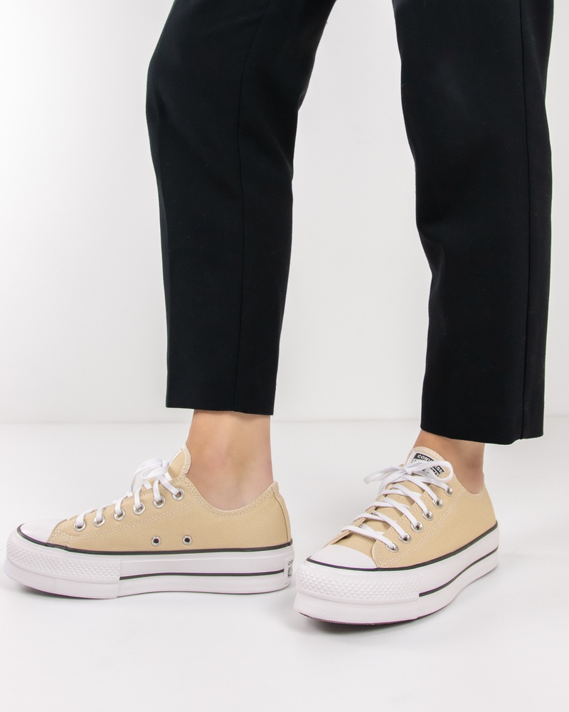 Converse Chuck Taylor All Star Lift Platform Lage sneakers  - beige