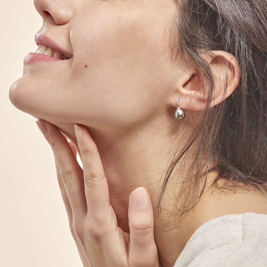 Boucles D'oreilles Puces Gatiene Or Blanc Perle De Culture Et Diamant