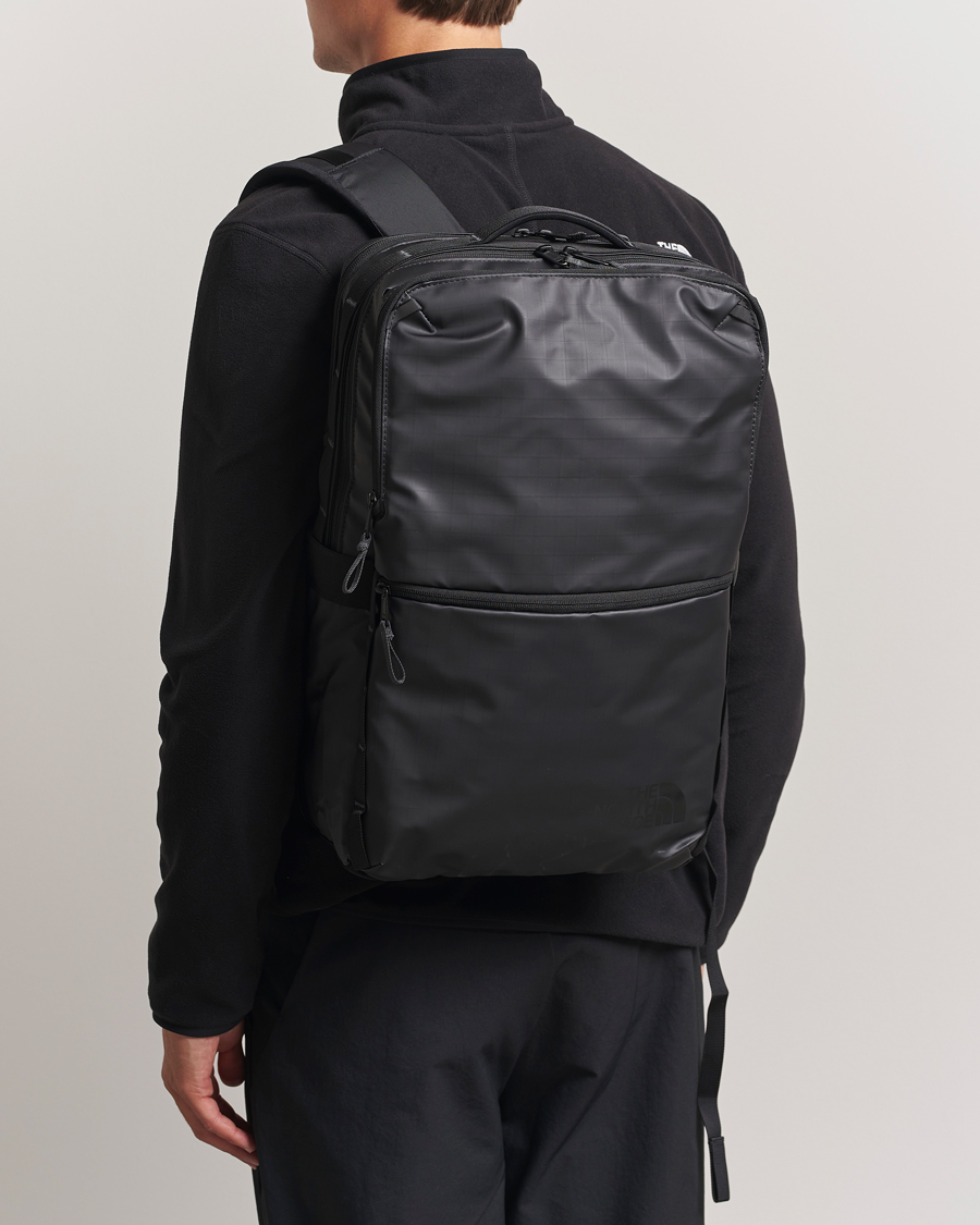 The North Face Base Camp Voyager Daypack Black