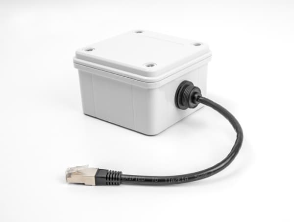 Delock-kabel RJ45-plugg til RJ45-kontakt Cat.6A for installasjon med M20 gjenger og tetningshette IP68 støv- og vanntett
