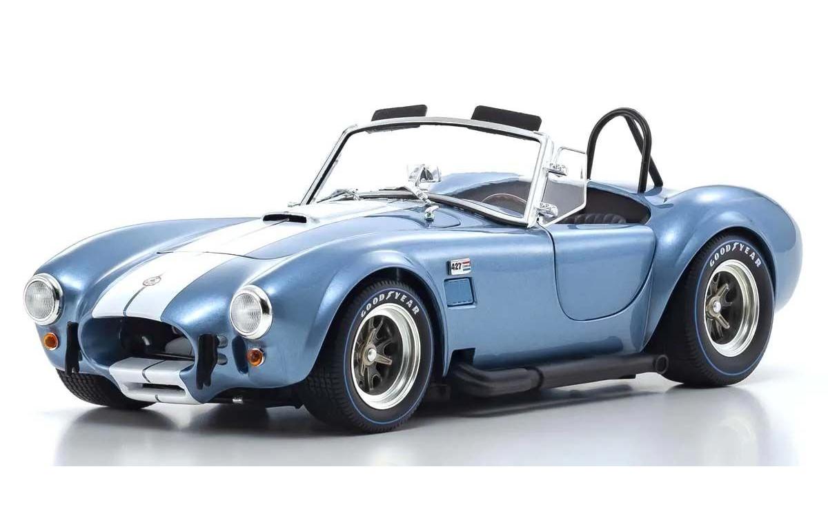 Shelby Cobra 427 S/C Spider, Hellblau-Weiss 1:18<br>Detailgetreues Modellauto für Sammler im Massstab 1:18