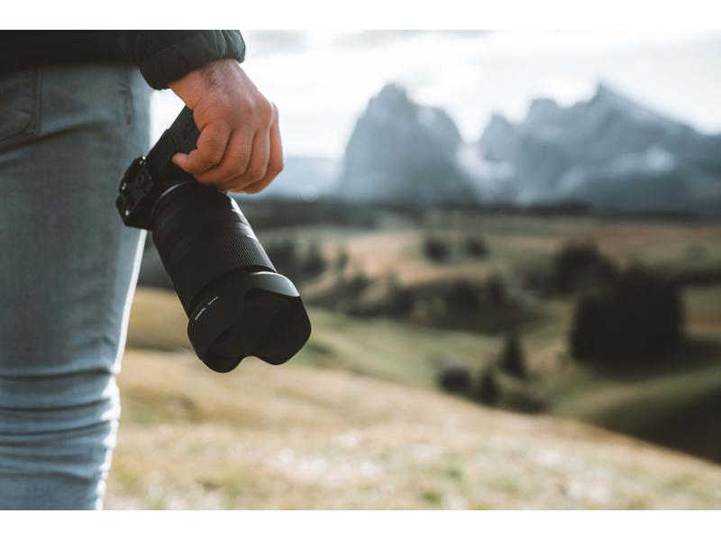 Tamron Zoomobjektiv AF 17-70mm F/2.8 Di III-A VC RXD Sony E Innovatives Zoomobjektiv mit hoher Bildqualität