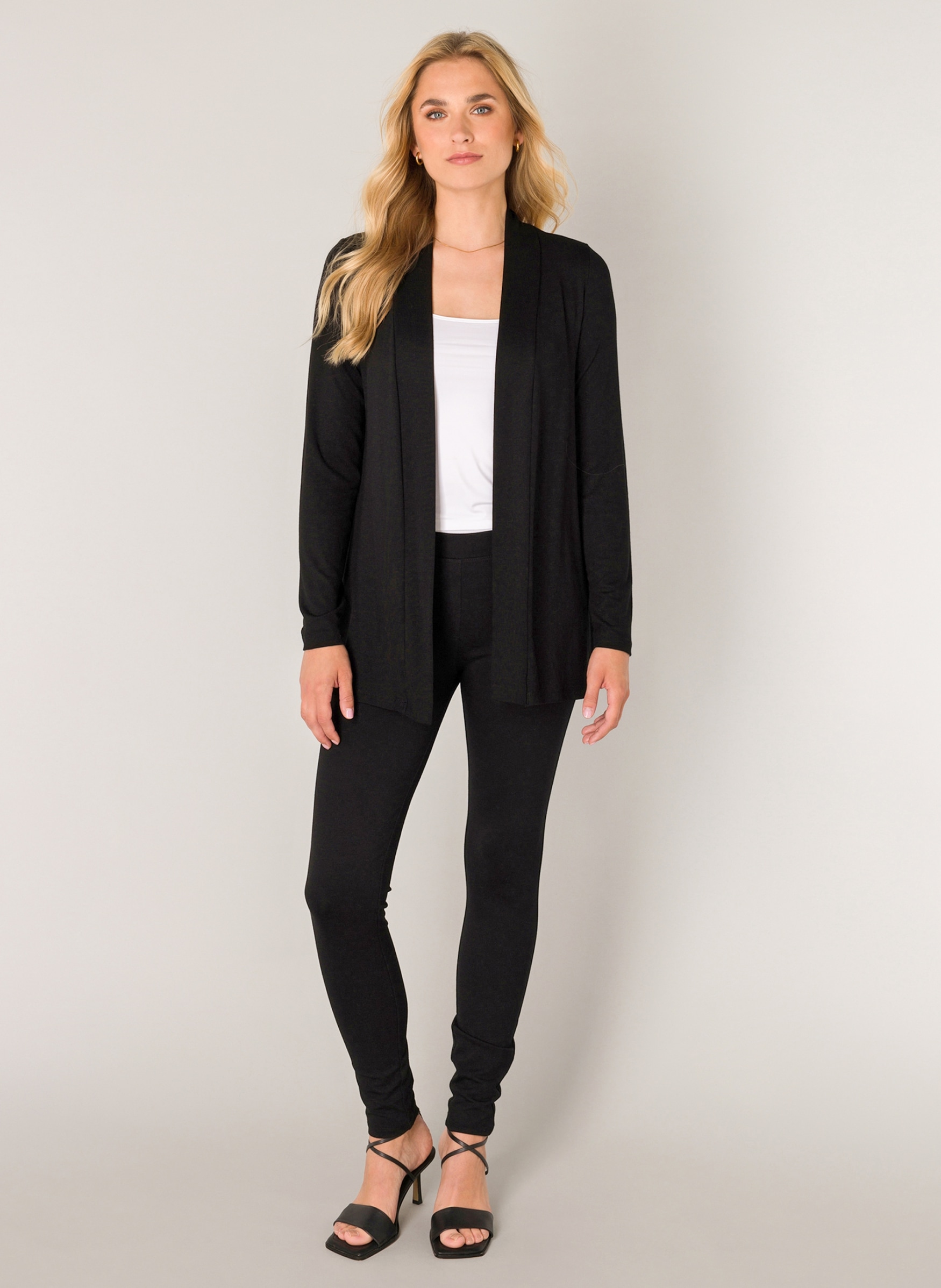 Base Level Strickjacke »Yayla« In elastischem Feinstrick