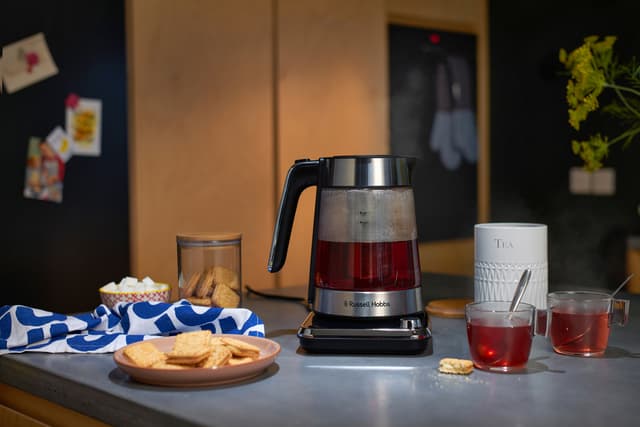 Russell Hobbs Attentiv elkedel 26200-70