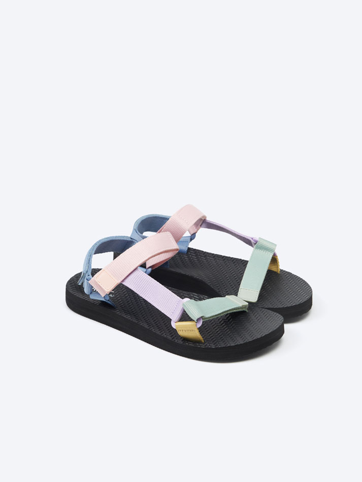 Sandália esportiva - Combinada