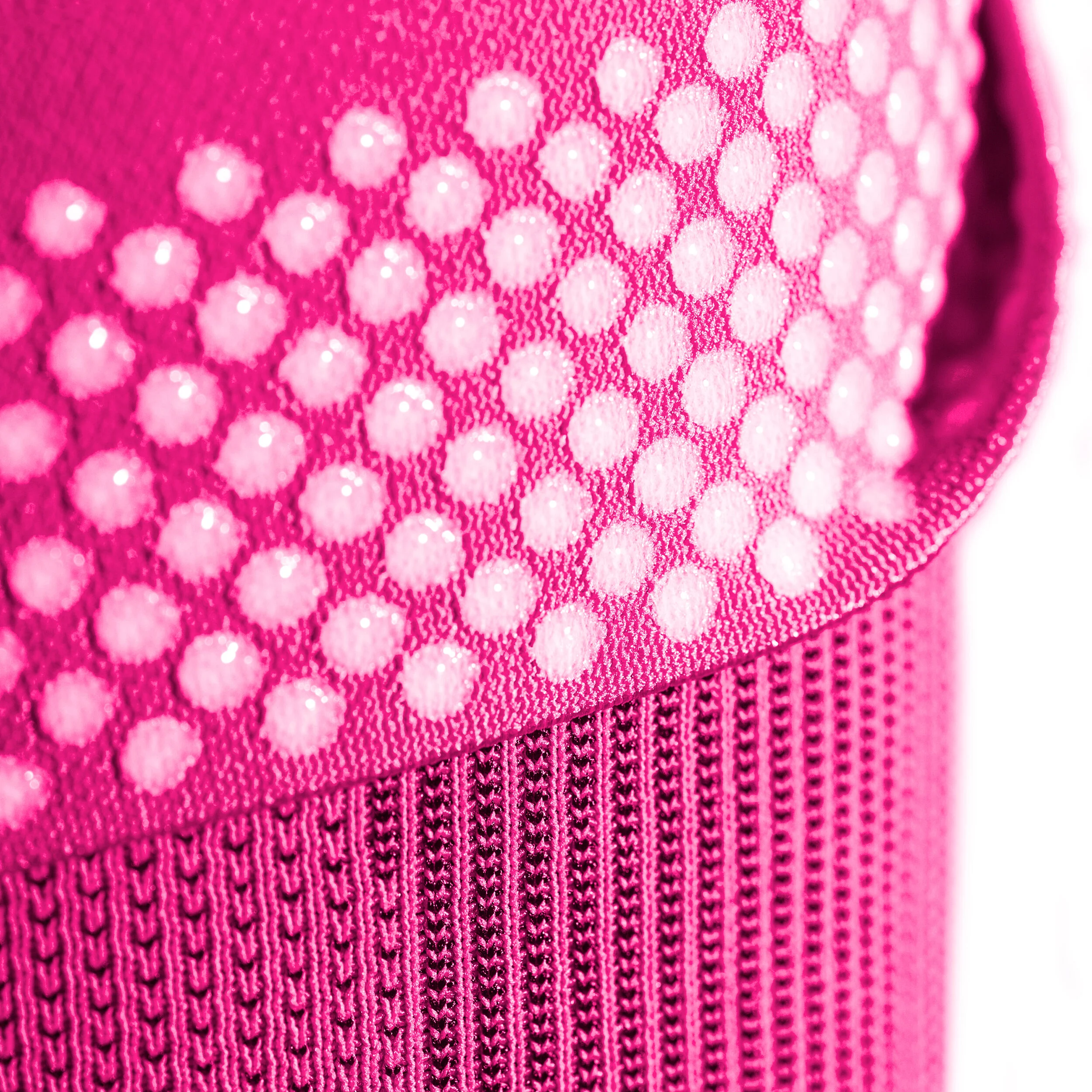Bauerfeind Compression Upper Leg (short) Sleeve - Pink