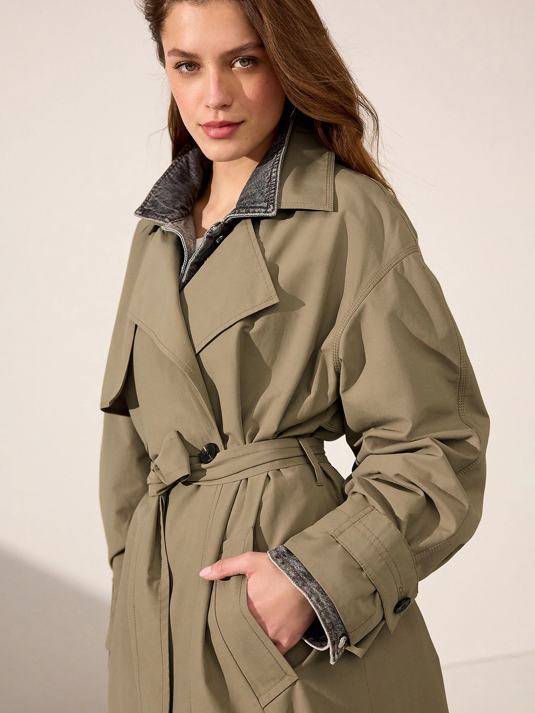 Kakigroen - Regenbestendige trenchcoat