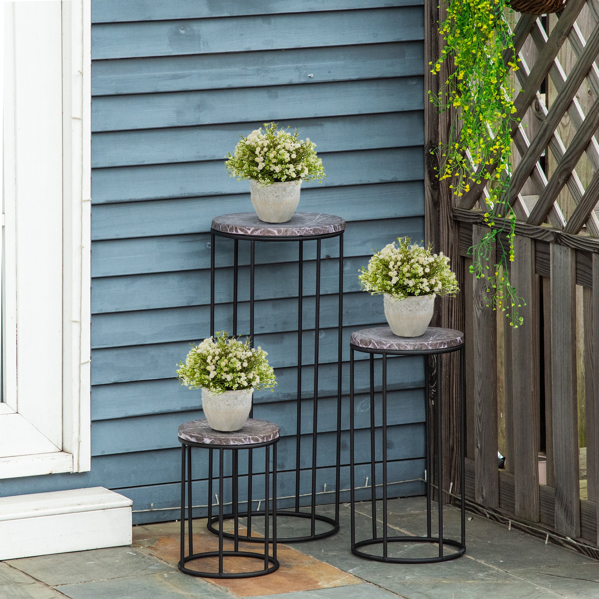 Suportes de metal para plantas Outsunny, conjunto de 3 peças empilháveis com efeito mármore, ideais para uso interno e externo, Ø30,5 x 70,5 cm, cinza e preto.