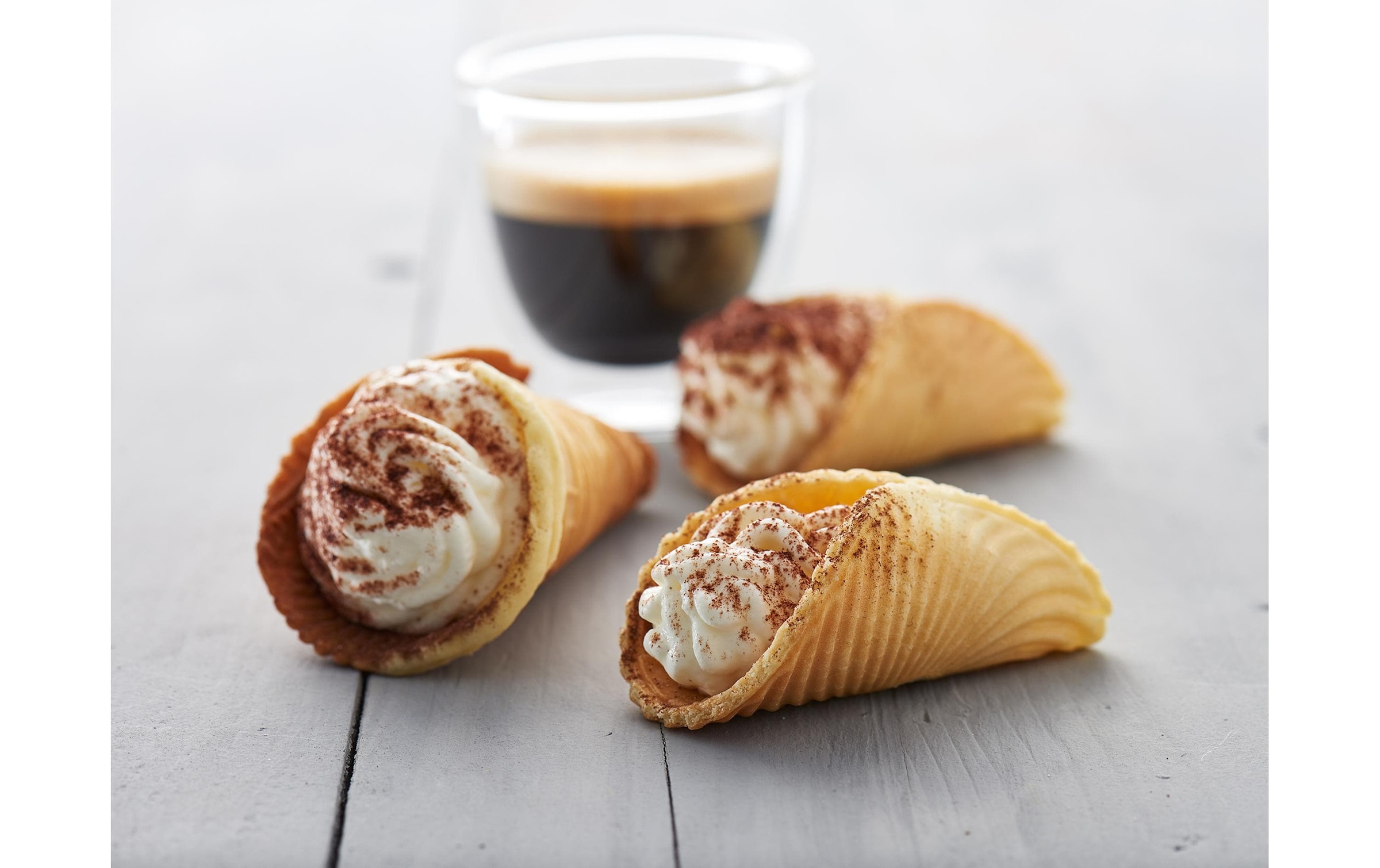 Trisa Waffeleisen »Bretzeli & Waffles« 1000 W