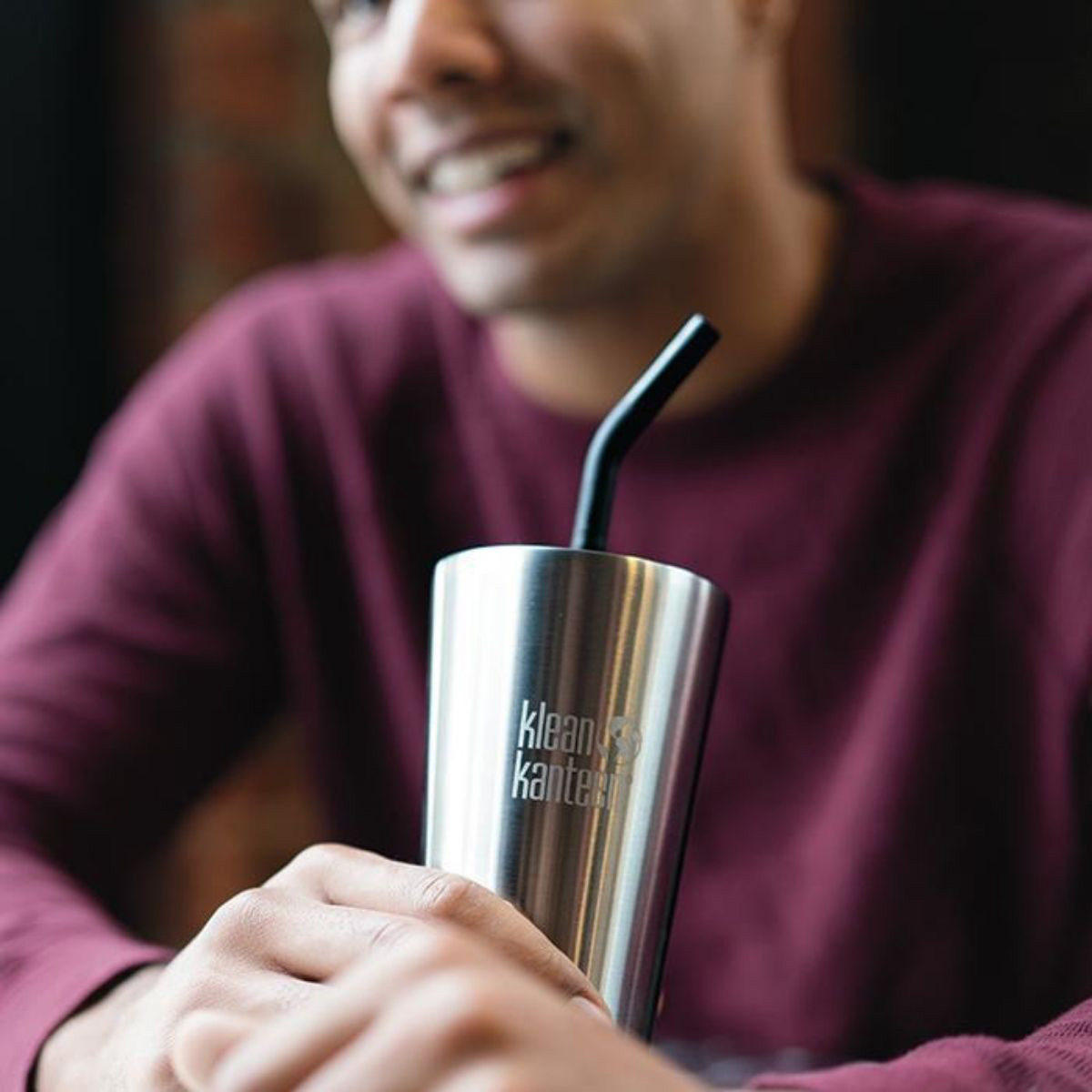 Copo térmico Klean Kanteen de 473 ml (16 oz) com tampa de canudo