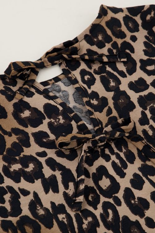 Panterprint top met pofmouwen