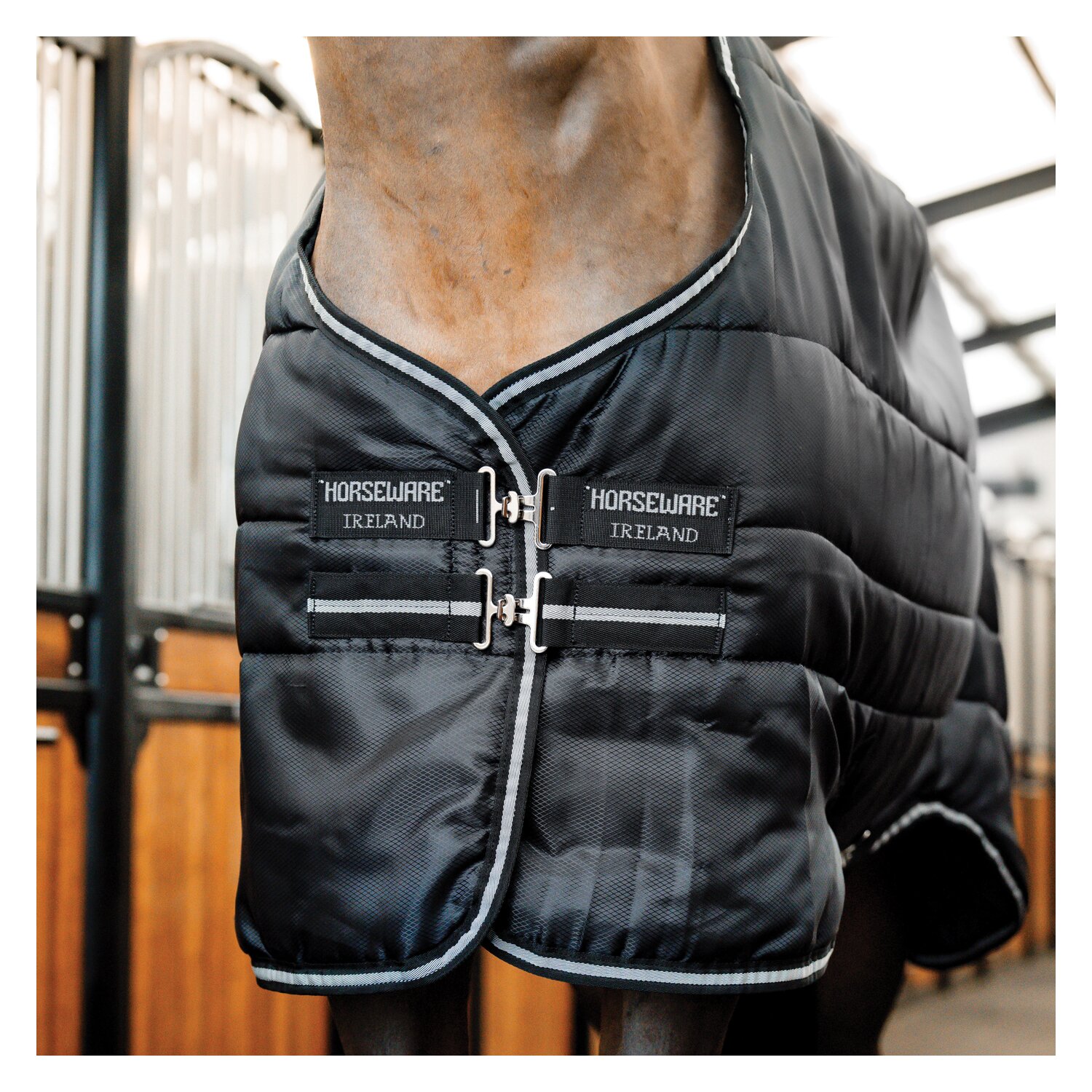 HORSEWARE Stalldecke Easy-Layer Stable 100g  - black / black&silver