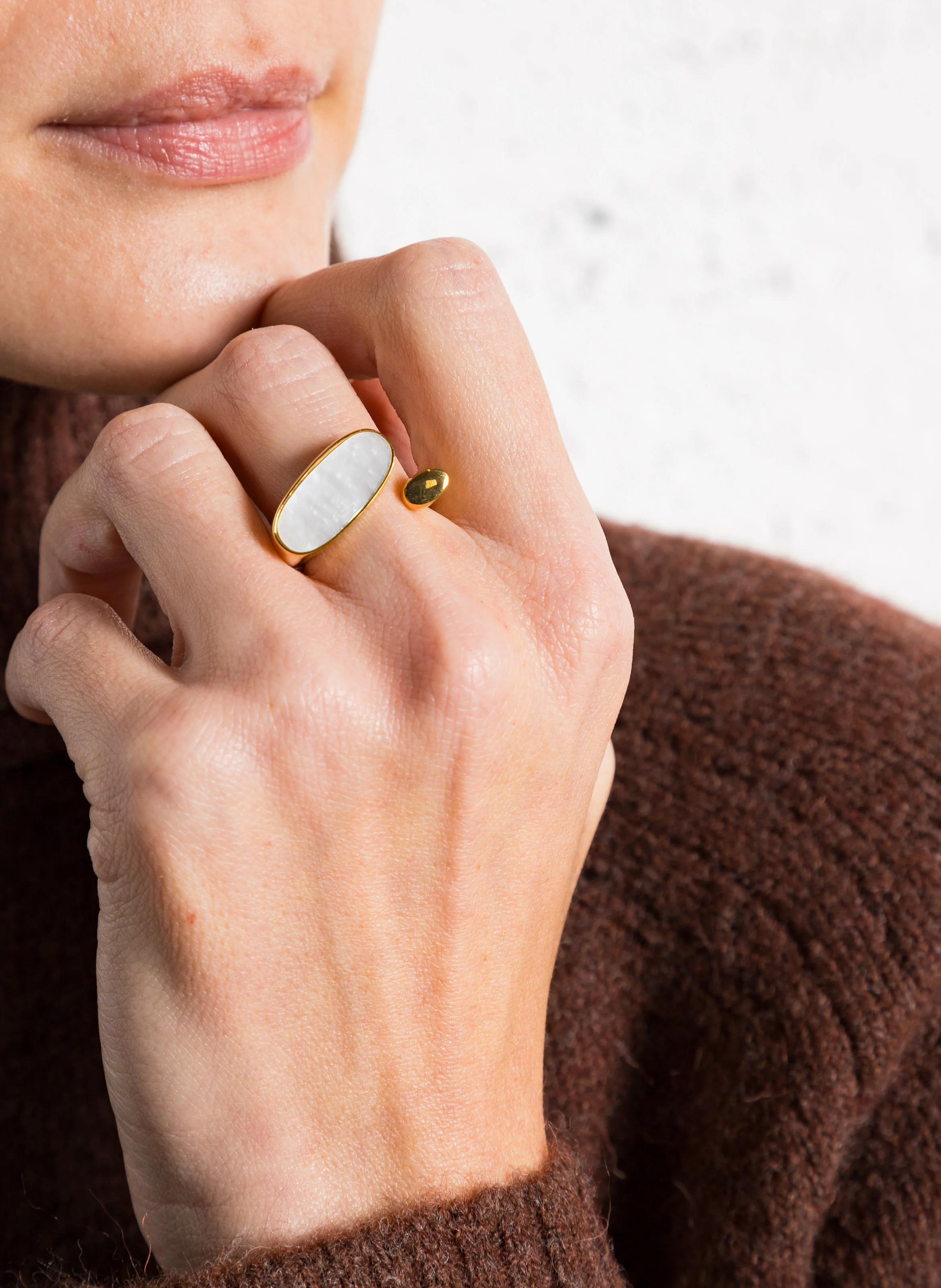 Bague en acier et nacre | Doré