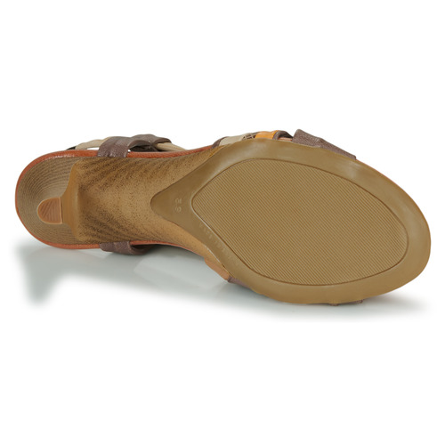 Betty London - POULOI - Camel