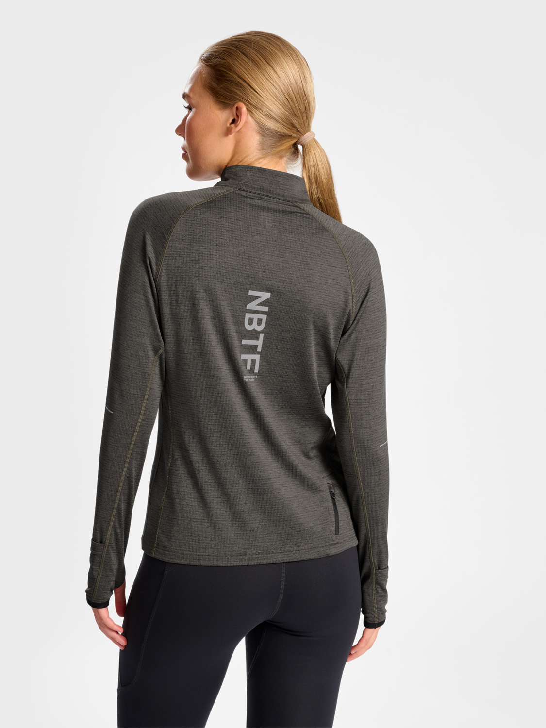 nwlPACE HALF ZIP WOMAN