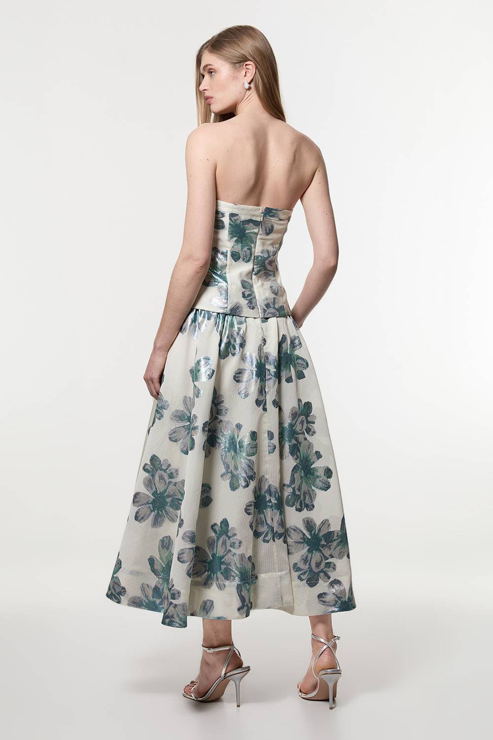 KarenMillen Robe de bal longue en jacquard métallique avec détail au corsage et garniture de diamants