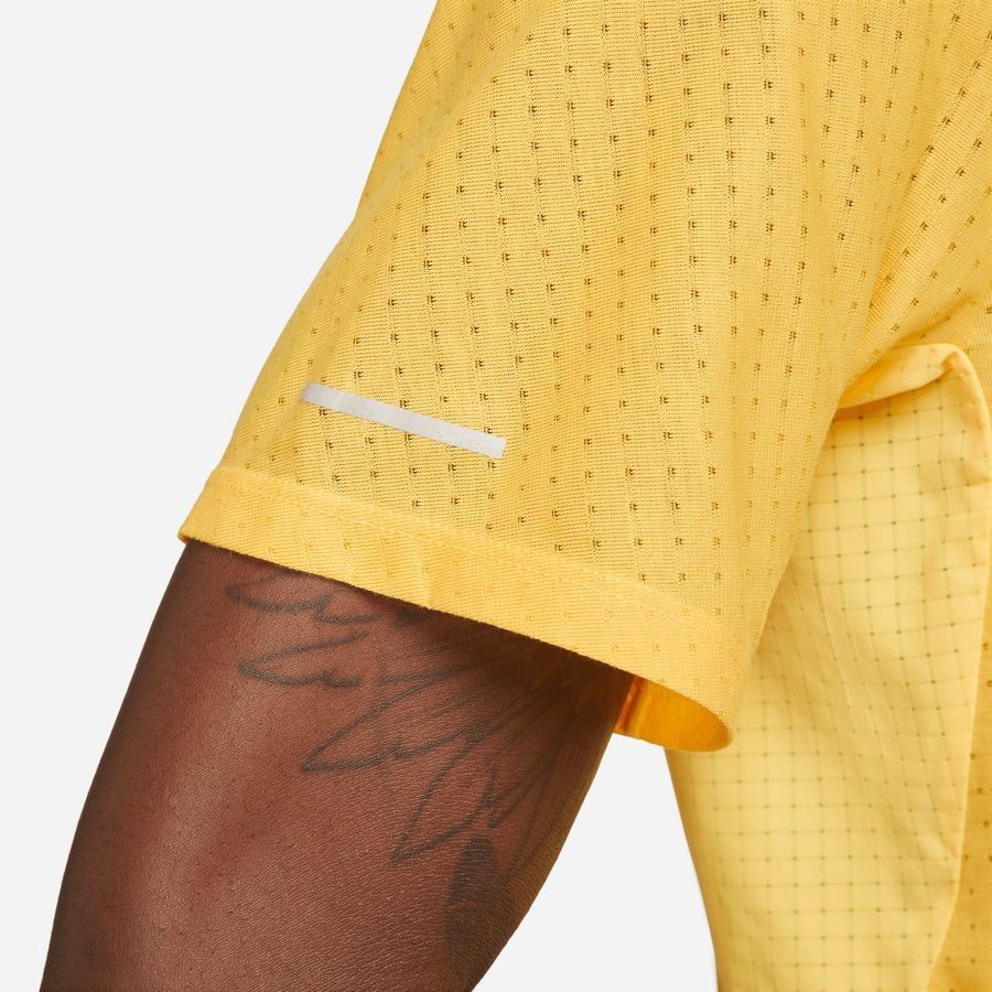 Nike Haut Running Dri-FIT Trail Solar Chase - Citron/Noir