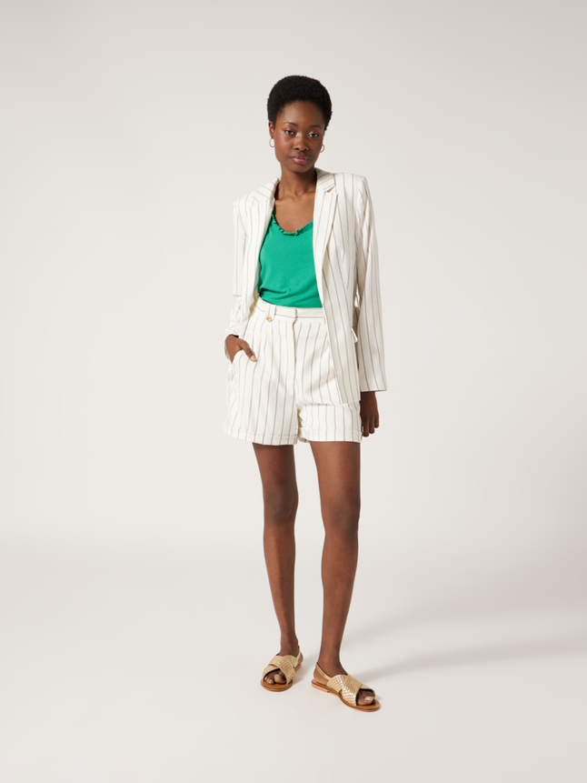 Short à rayures