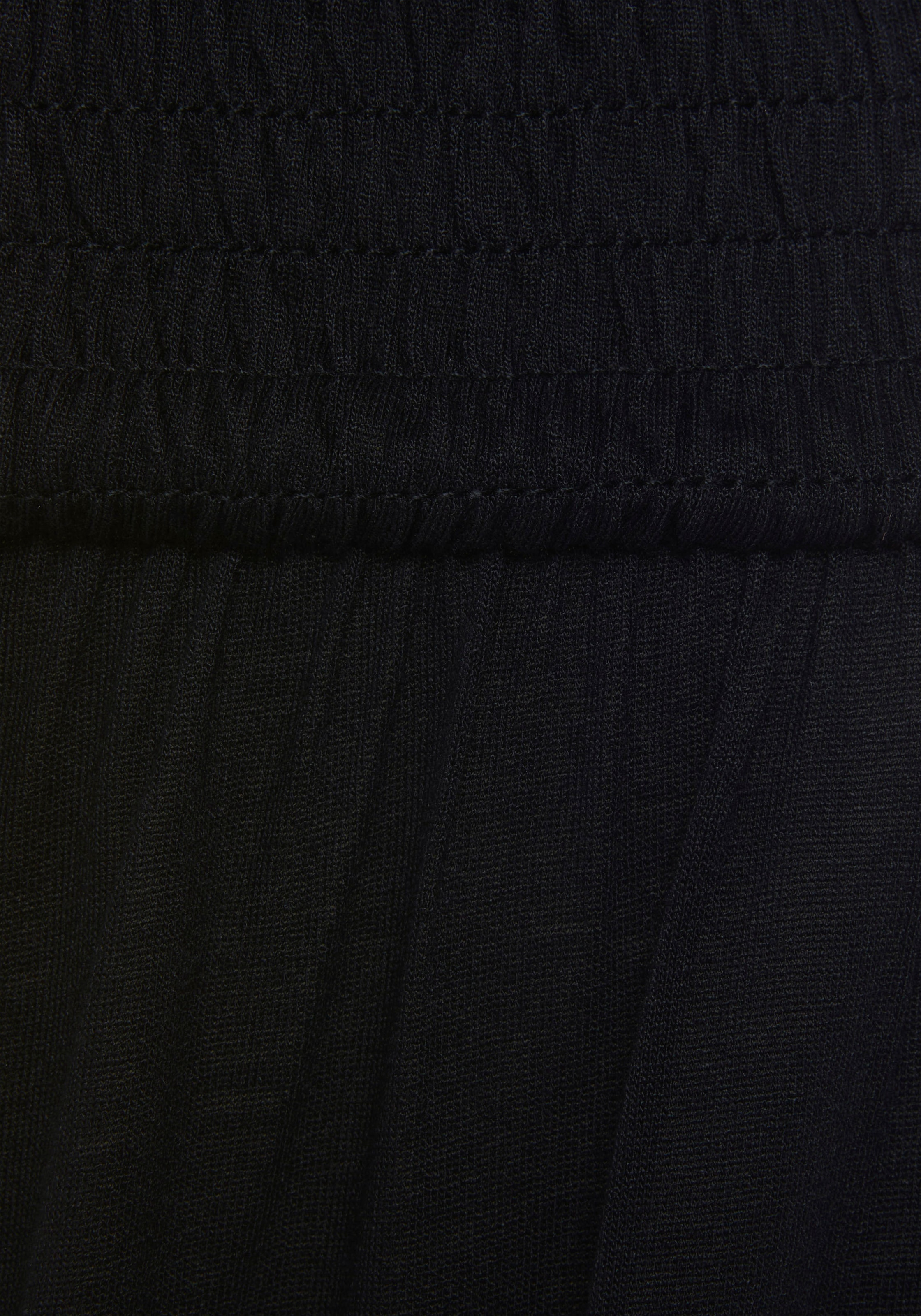 Buffalo Shorts  mit breitem Smokbund, kurze Hose, weites Bein, besonders bequem