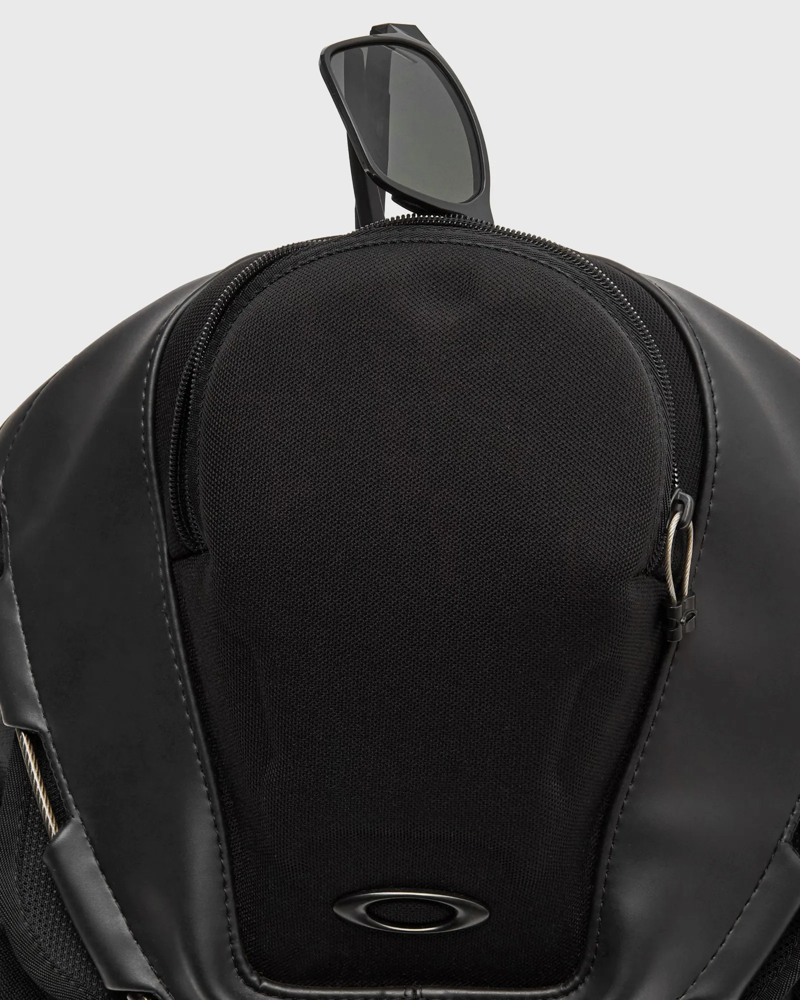OAKLEY KITCHEN SINK