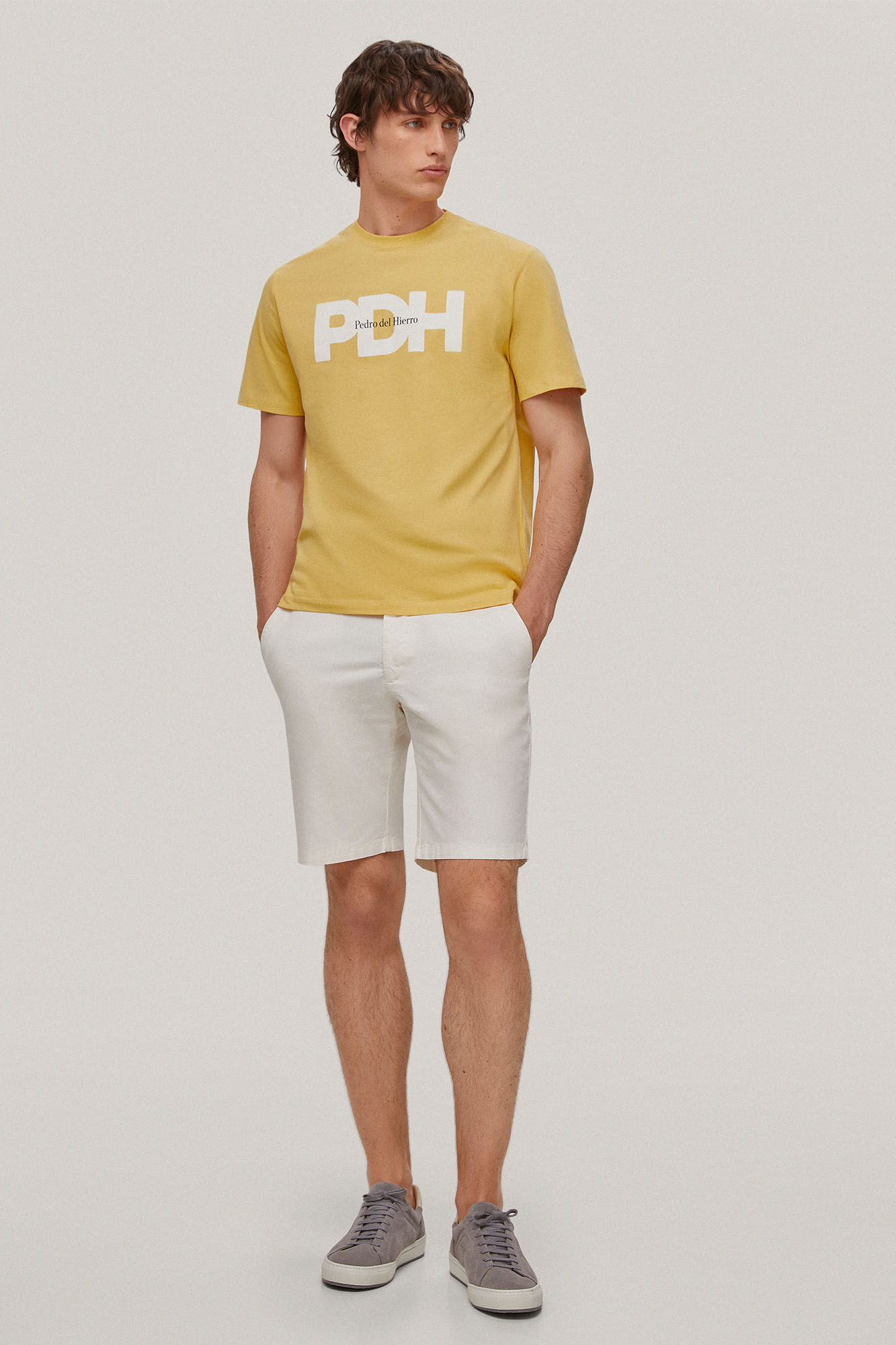 Camiseta com logo - Amarela