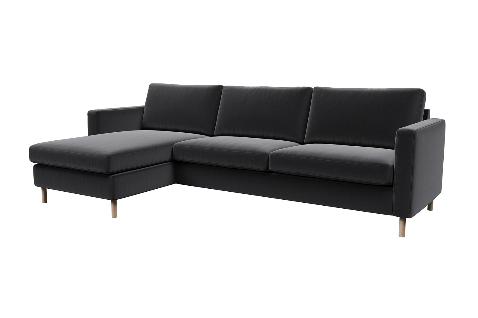 Viken sjeselongsofa 2,5-seter med sjeselong venstre i tekstil Matt Velvet 99 Black med hvitoljet eikeben. Arm B og skum komfort.