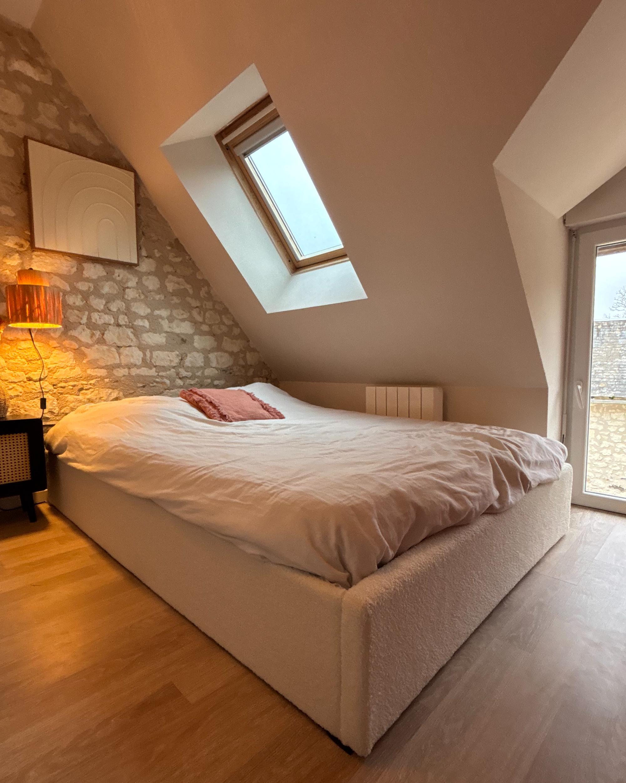 Opbergbed zonder hoofdbord Bouclé DINAN 140 x 200 cm Gebroken wit