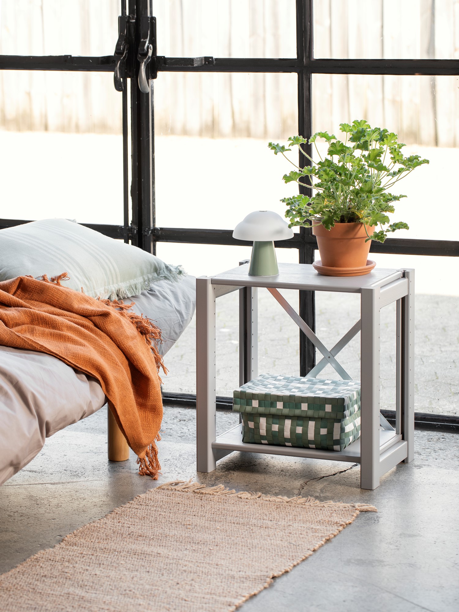 Natbord 2-pak | Fyrretræ. 45,8 x 38,6 x 48,6 cm. 2 stk. | Silver Grey | abc classic