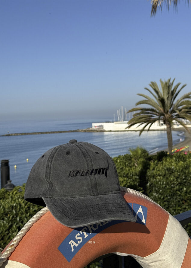 Sui Ava Swim Cap Washed black