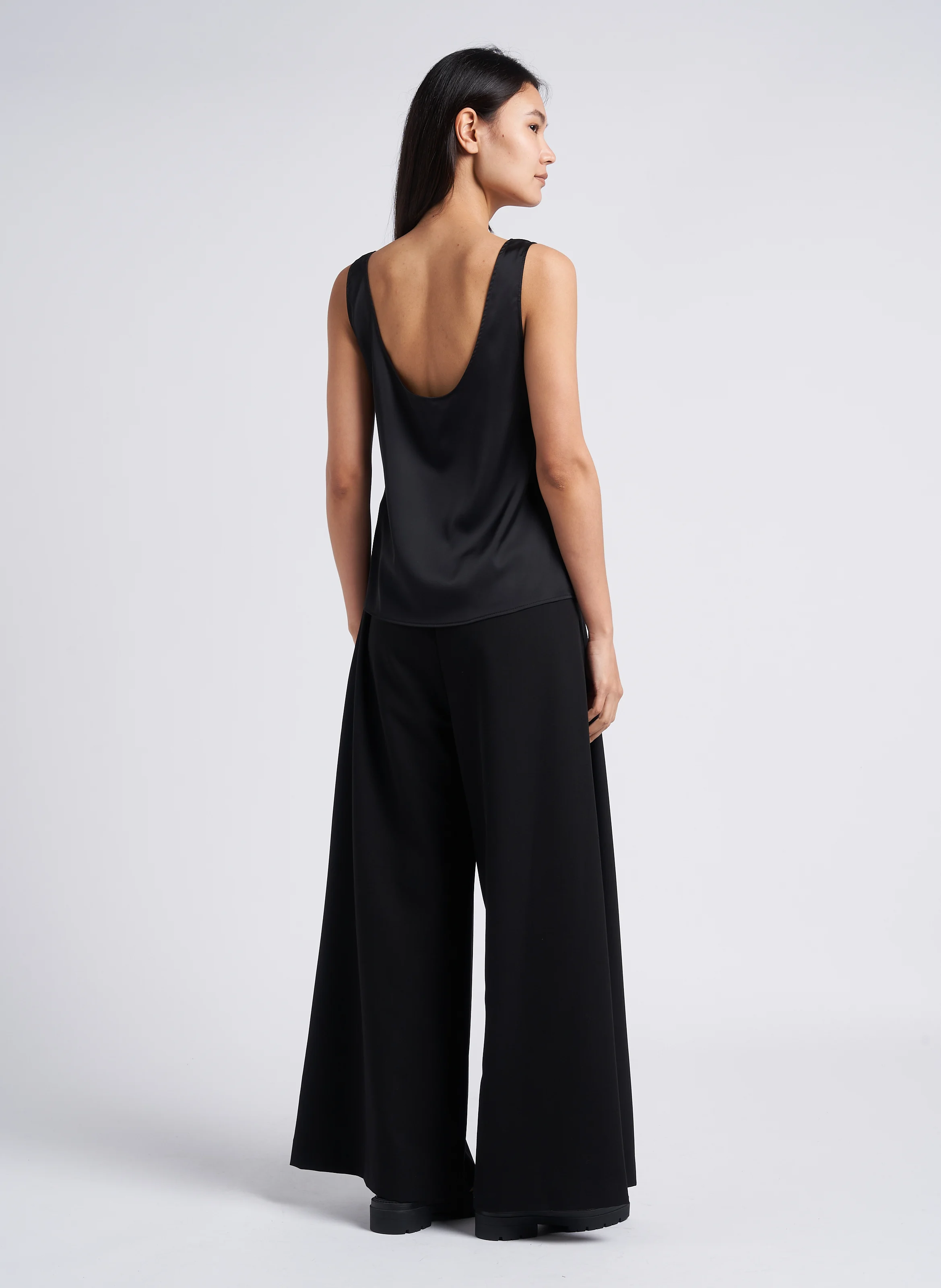 Pantalon large à pinces avec ceinture | Noir