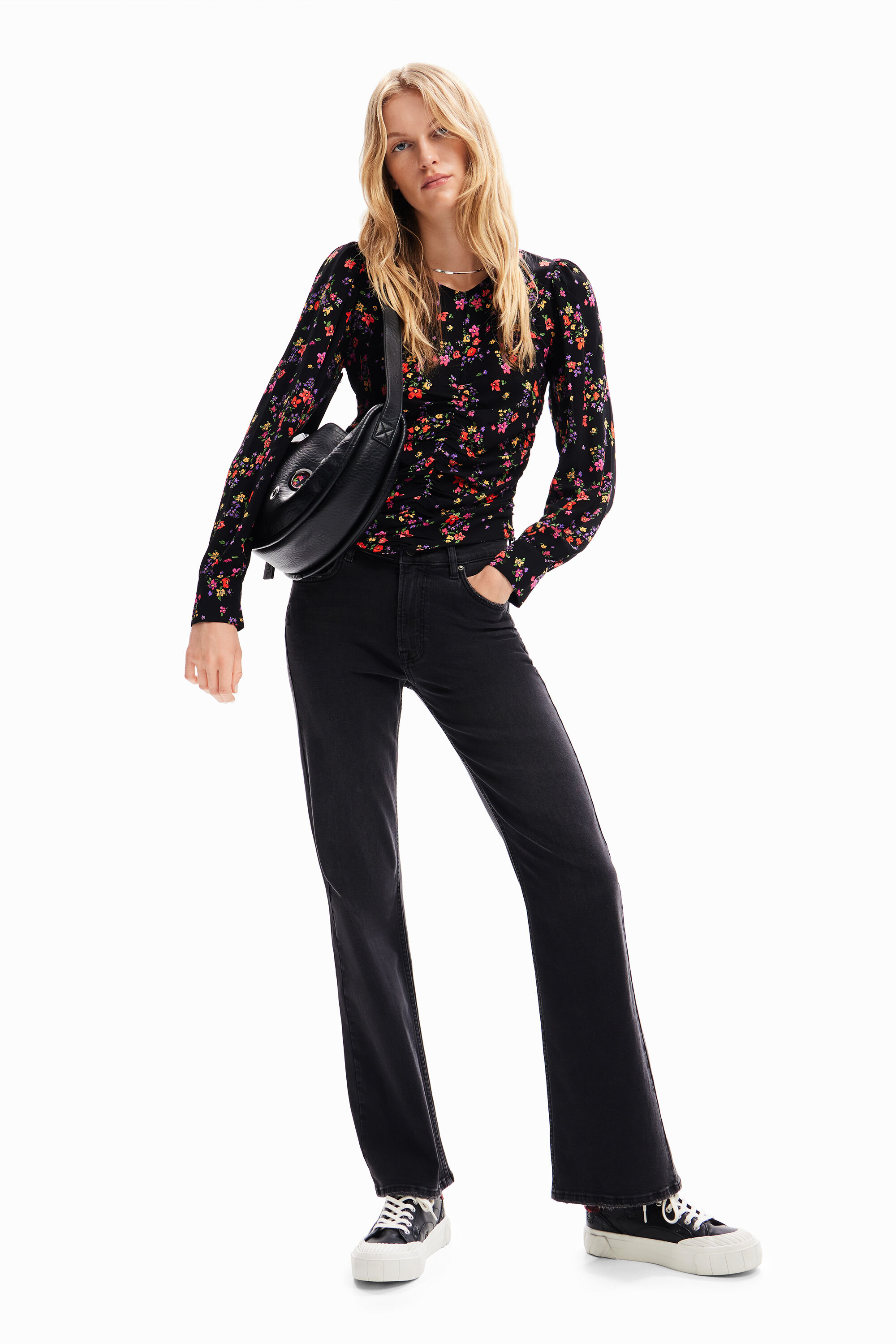 Blusa floral com babados