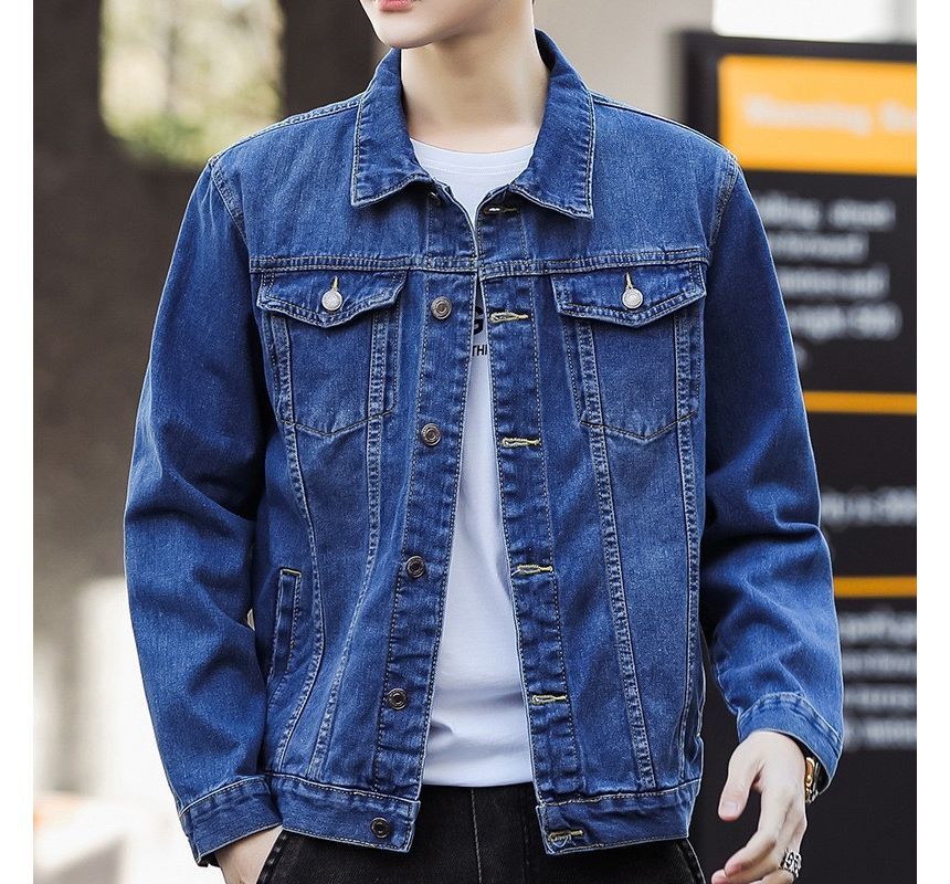 Acrius - Gewassen denim jasje met knoopjes
