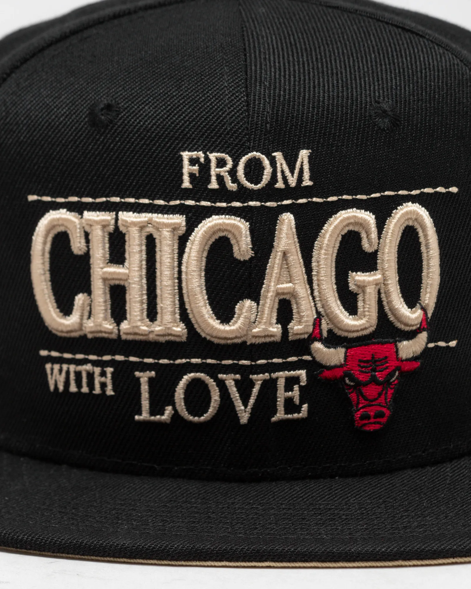 Mitchell & Ness NBA WITH LOVE SNAPBACK BULLS