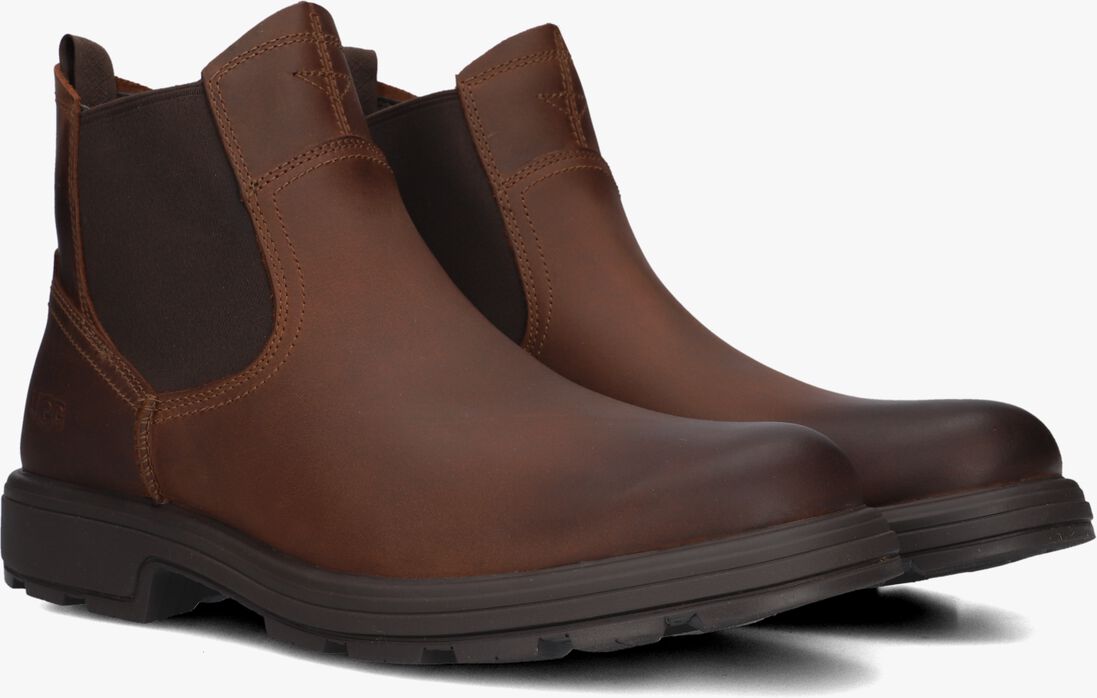 cognac ugg chelsea boots m biltmore
