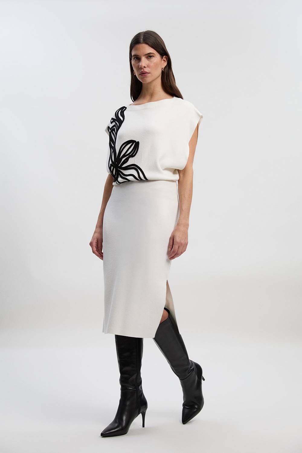 KarenMillen Robe Crayon Mi-Longue Tricotée avec Broderie Cornelli Appliquée