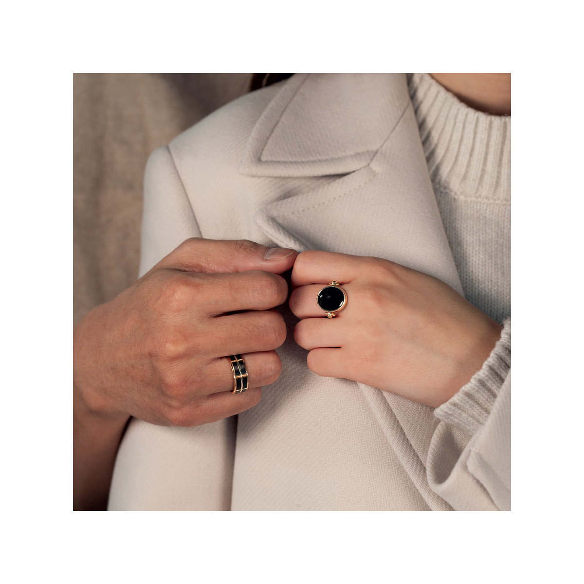 Bague plaqué or reversible laque noire ovale