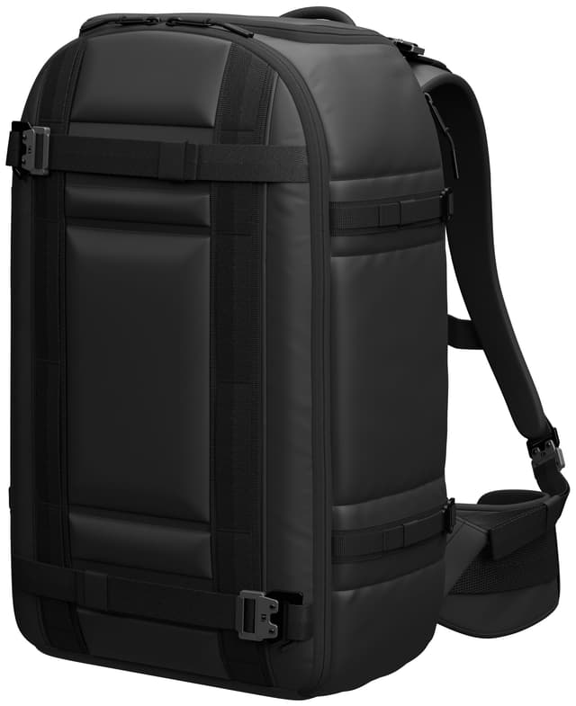 Db Ramverk Pro 32 l rygsæk (black out)