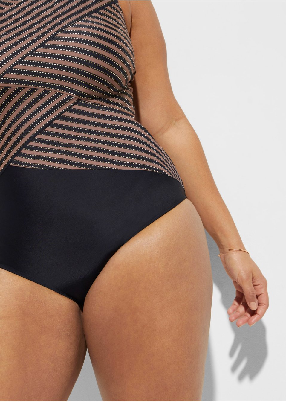 Maillot 1 pièce sculptant avec effet sculptant fort
