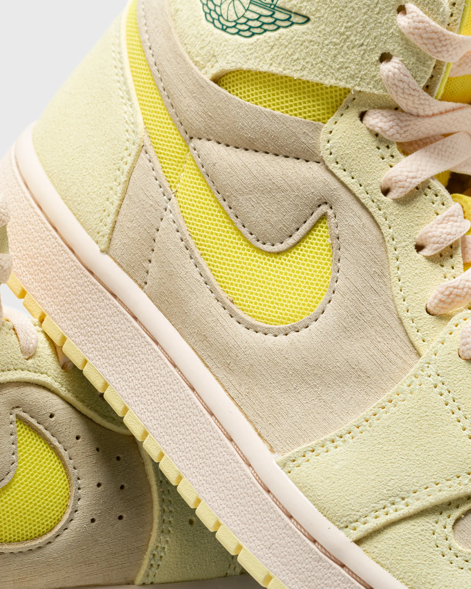 Jordan WMNS AIR JORDAN 1 ZOOM AIR CMFT 2 'Citron Tint'