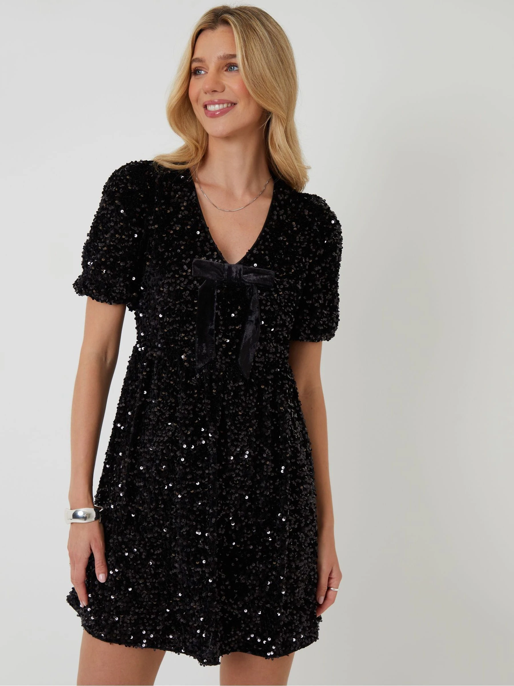 Zwart - Threadbare Sequin Velour Bow Detail Mini Dress