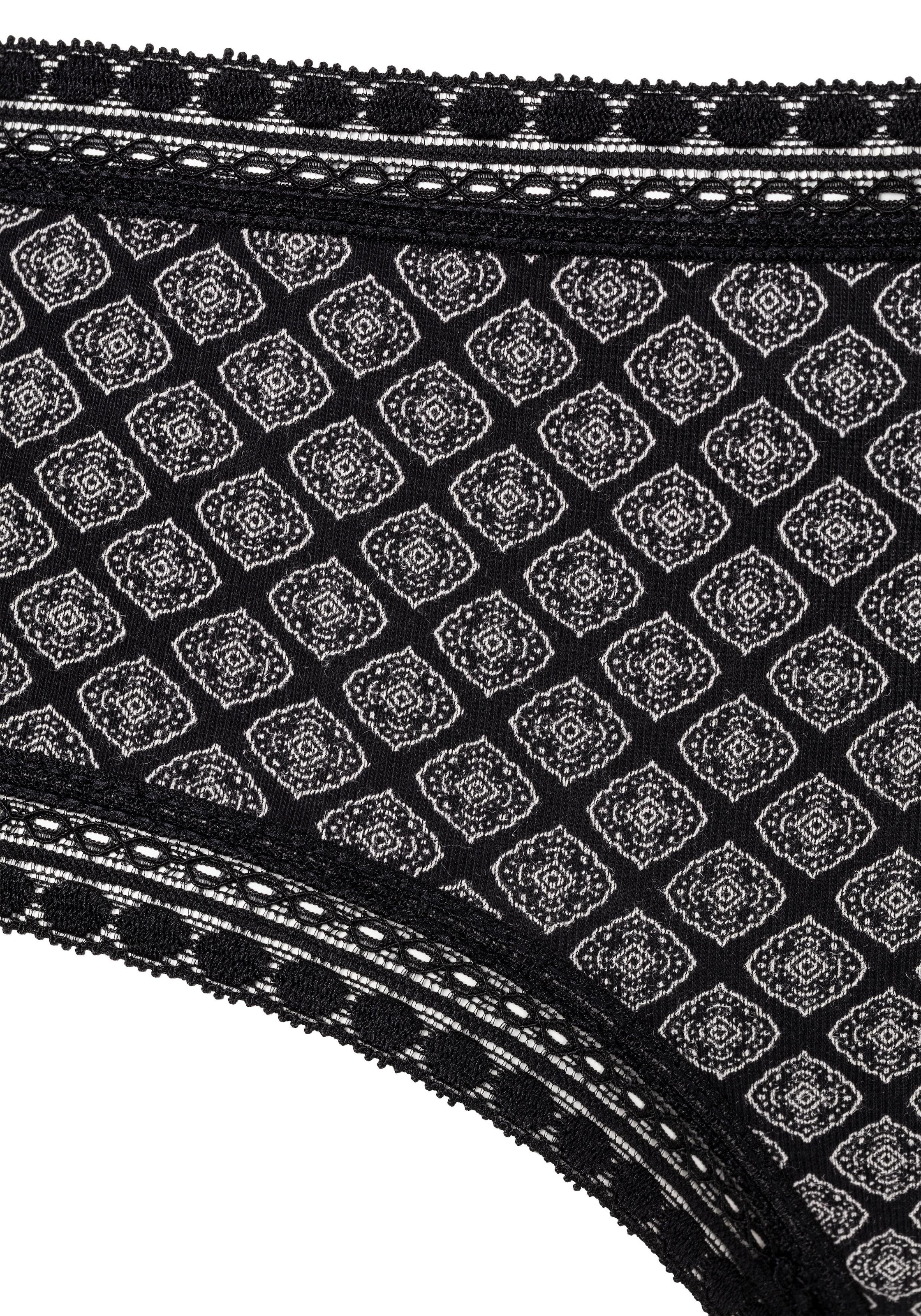 LASCANA Panty , aus elastischer Baumwolle mit weicher Spitze