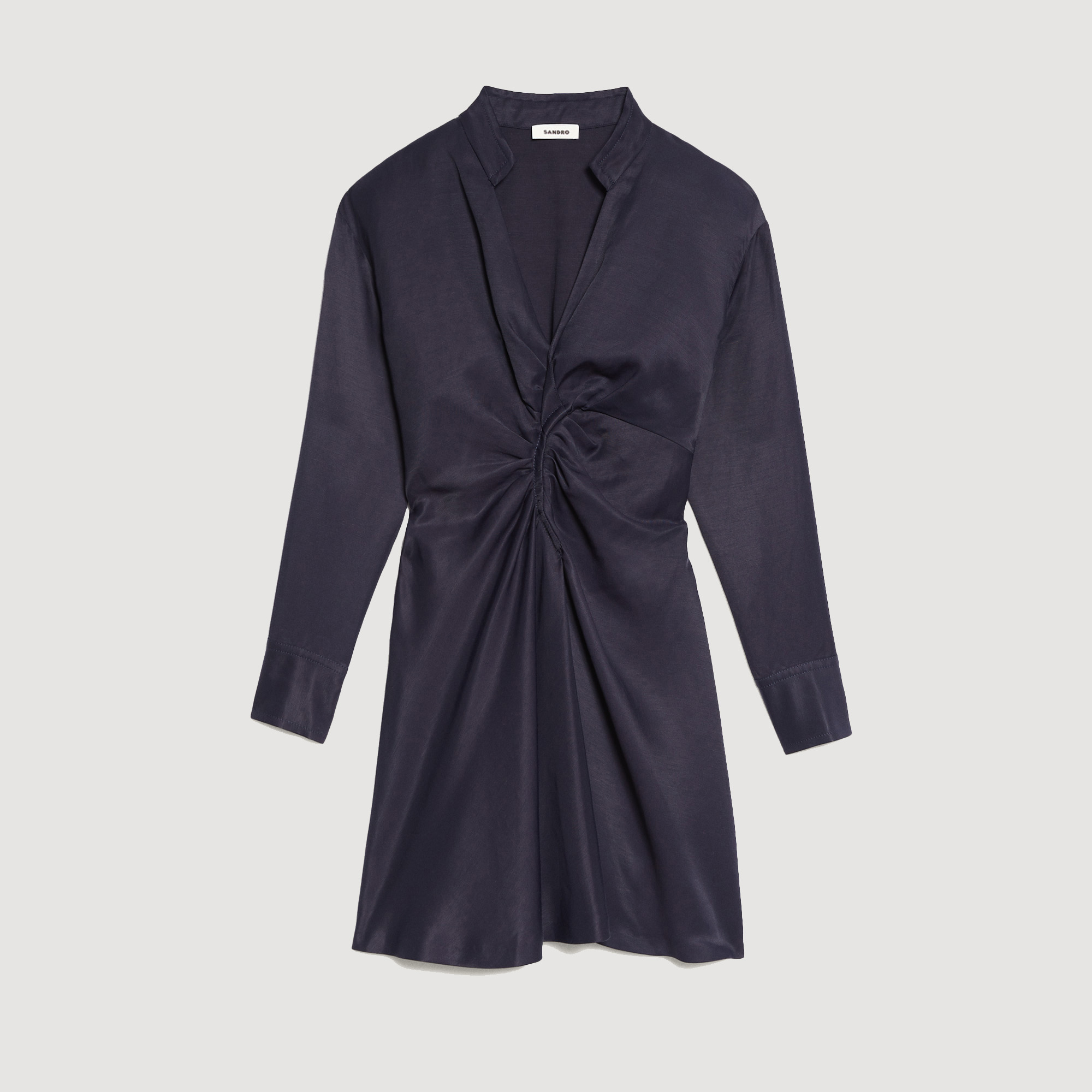 Robe courte á manches longues