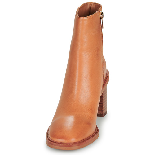 Aldo - FILLY - Camel