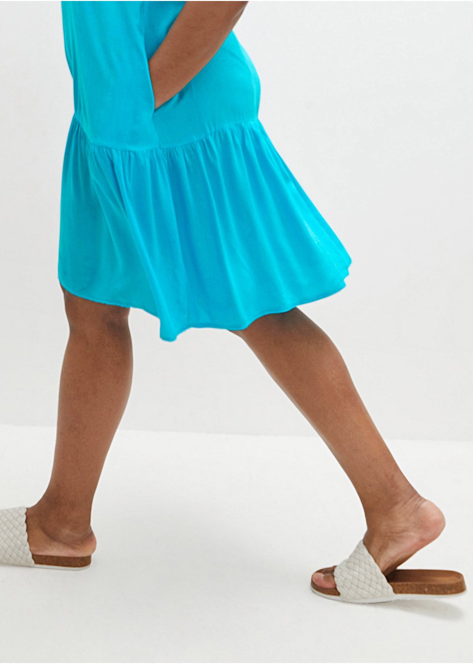 Robe-tunique longueur genou avec volant et col Henley