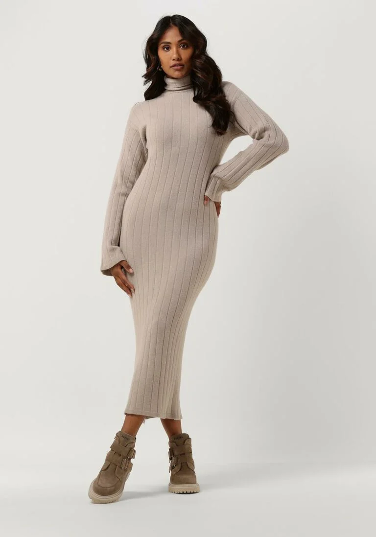 SIMPLE beige simple maxi jurk fidele knit-vis-22-3