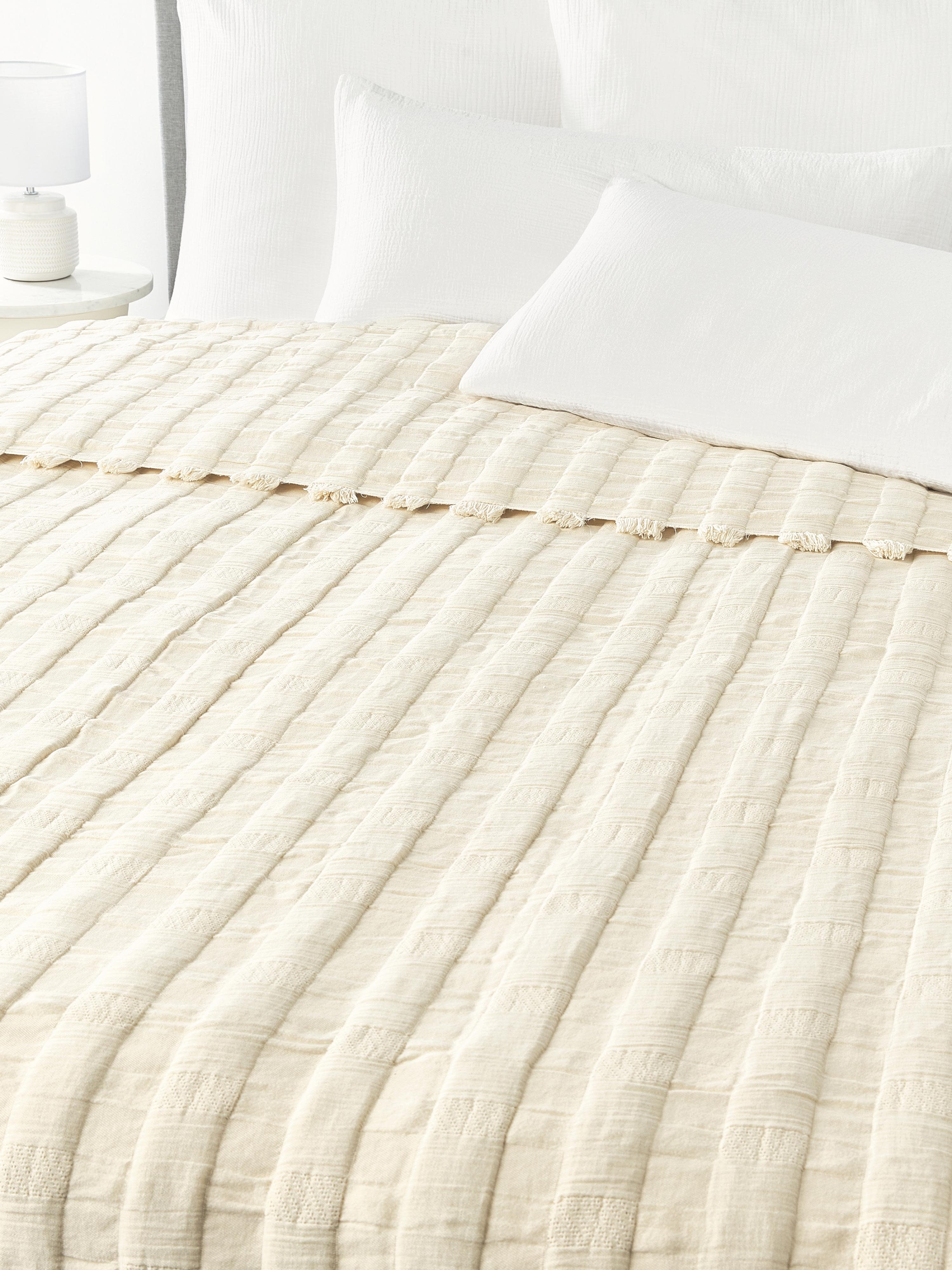 Mousseline sprei Bethany met franjes