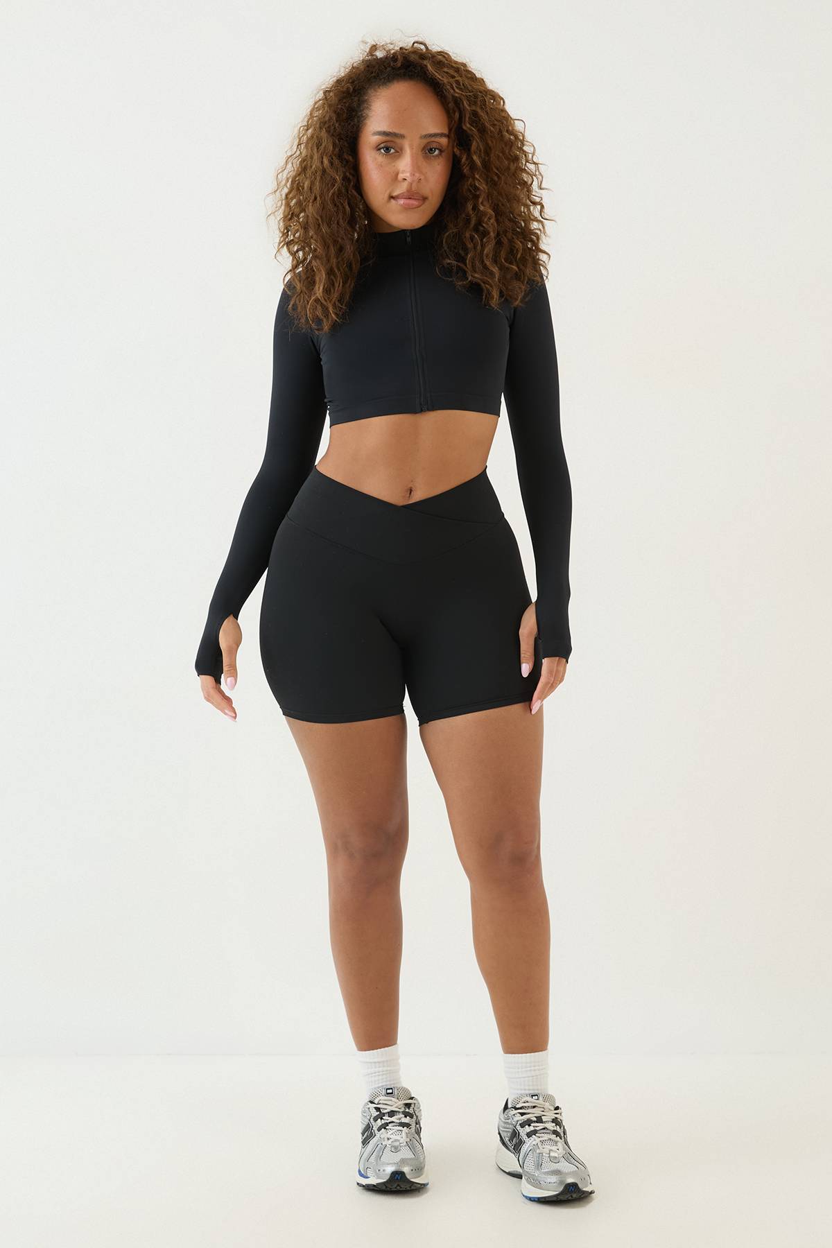 Veste Ultra Courte Sans Couture À Contours Dsgn Studio Sport