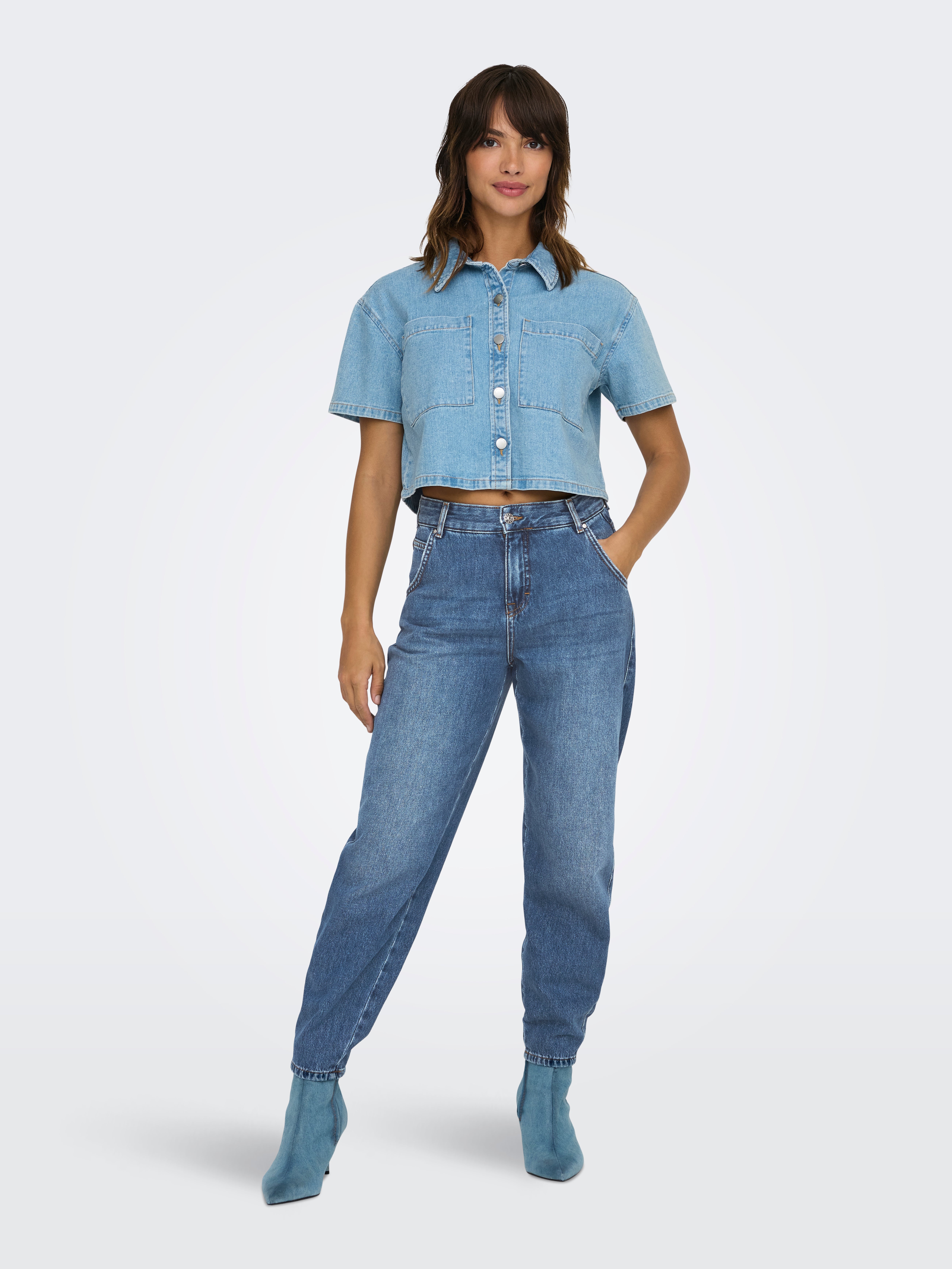 ONLTROY Hohe Taille Karotte Jeans Medium Blue Denim