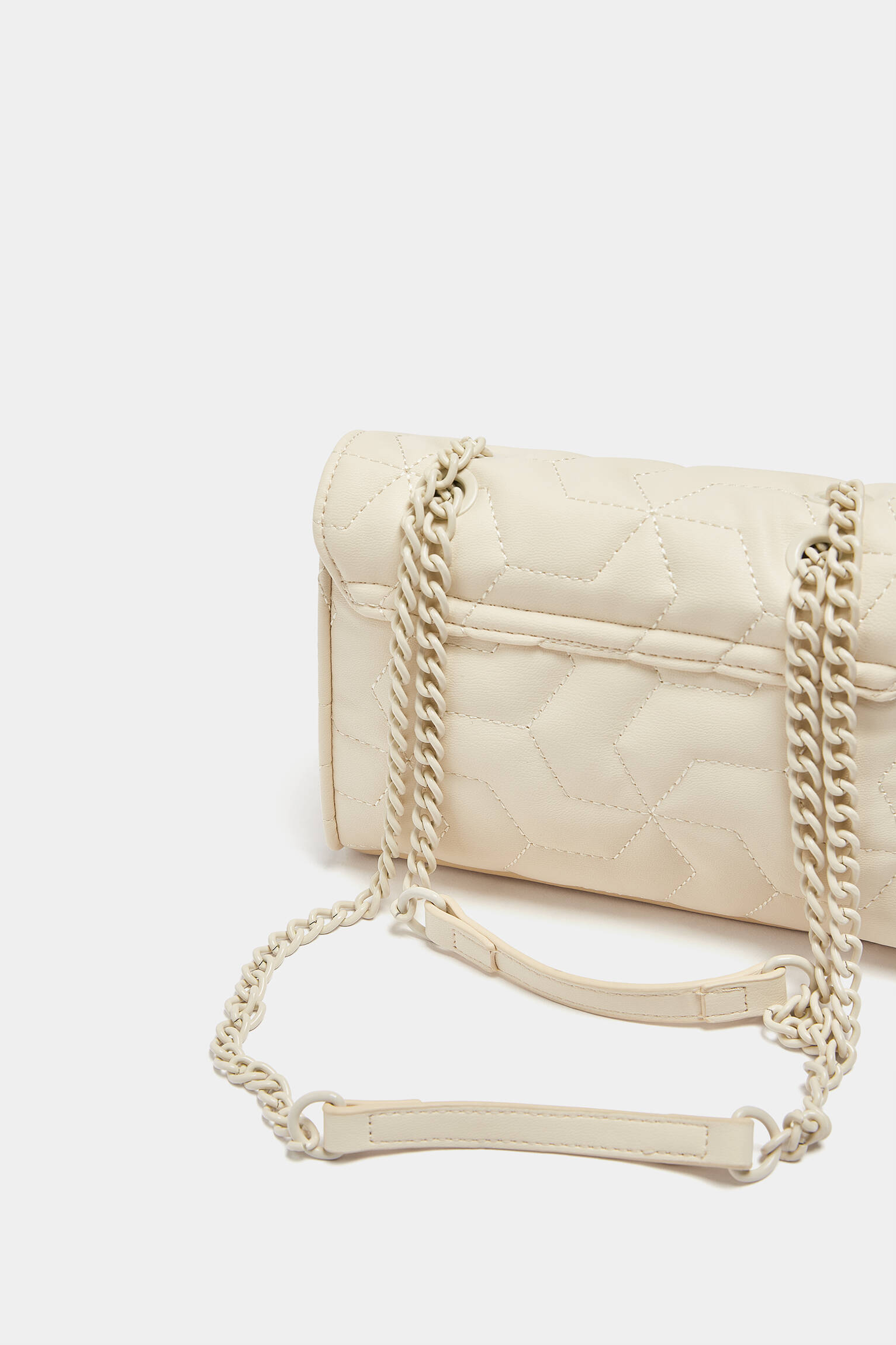 BOLSA DE OMBRO ACOLCHOADA - CRUA